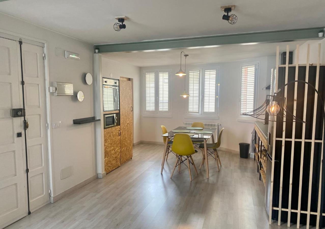 Apartamentos Ribadeo Eksteriør billede